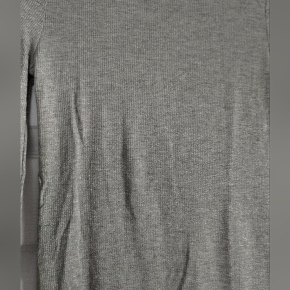 Madewell Long Sleeve Turtle Neck Top - Picture 3 of 9